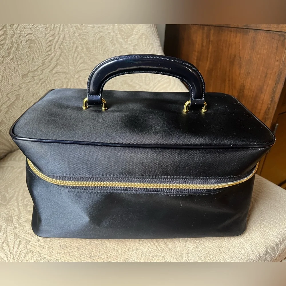Estée Lauder Navy Train Case Gold Hardware Structured Large Makeup Vanity Box